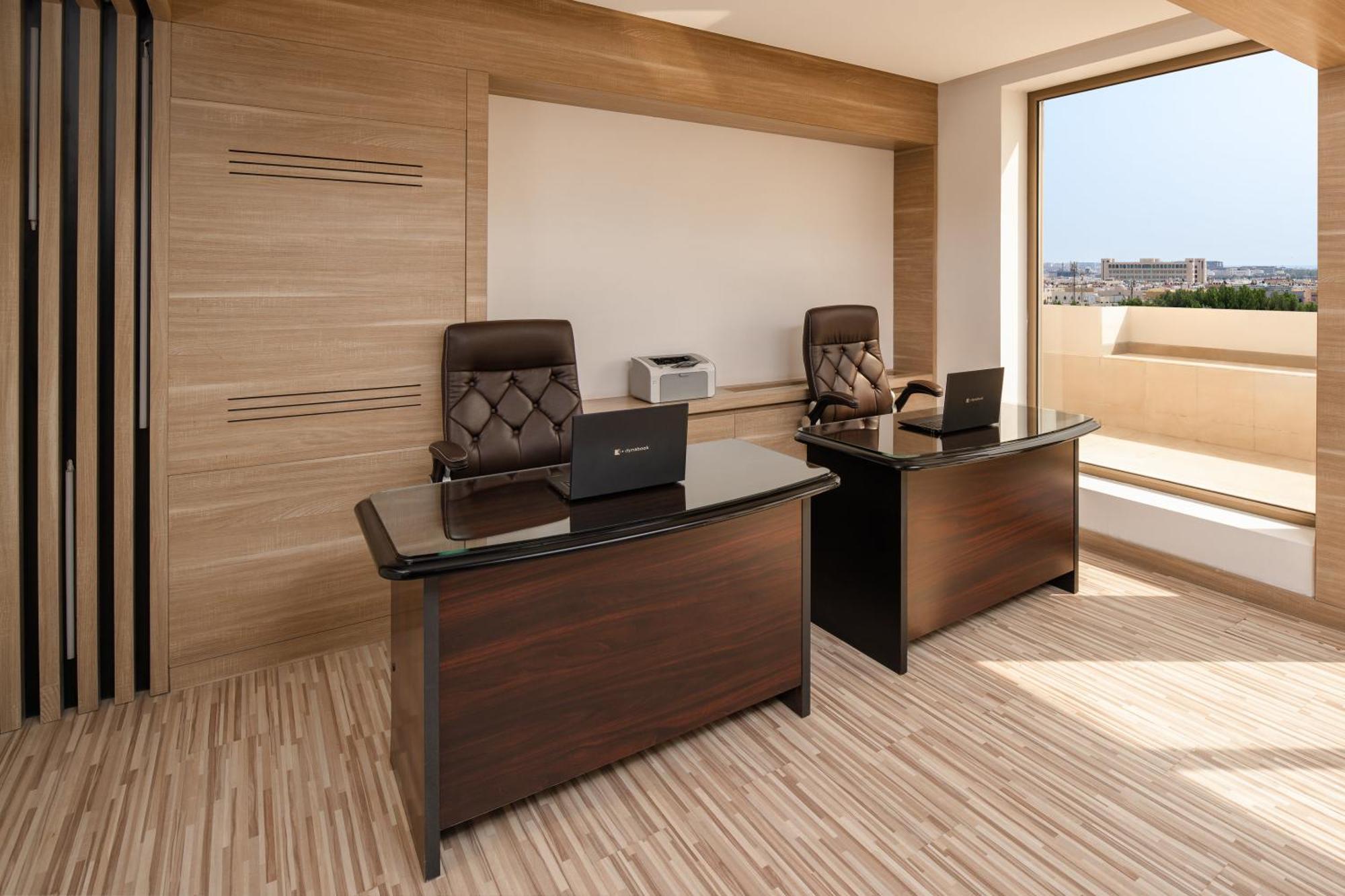 Carlton Al Moaibed Hotel Dammam Esterno foto Office interior design