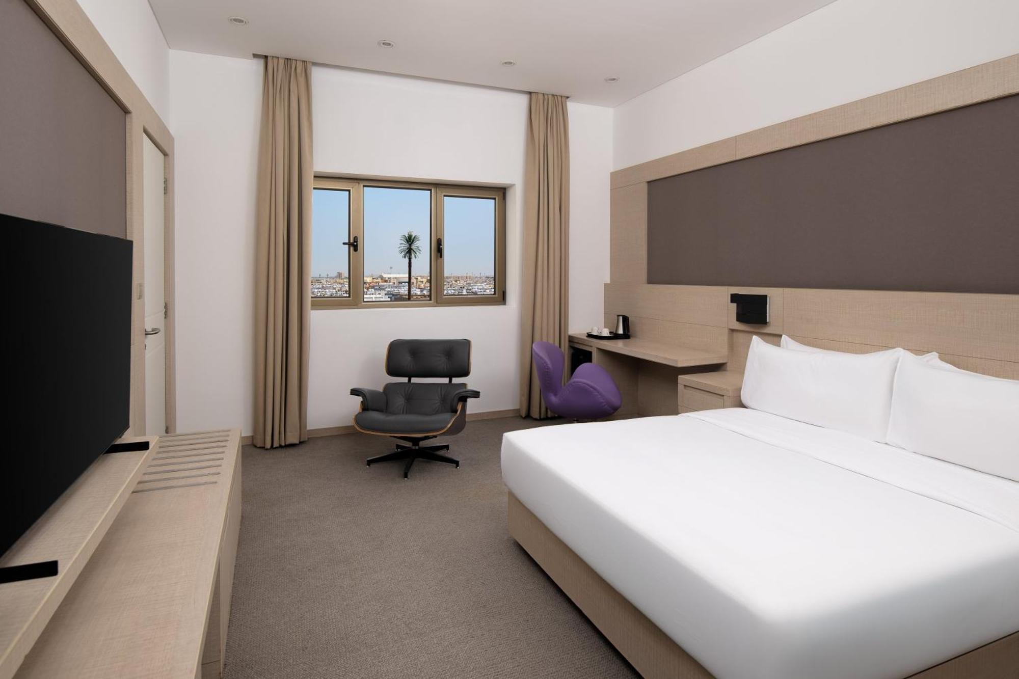 Carlton Al Moaibed Hotel Dammam Esterno foto A room at the hotel