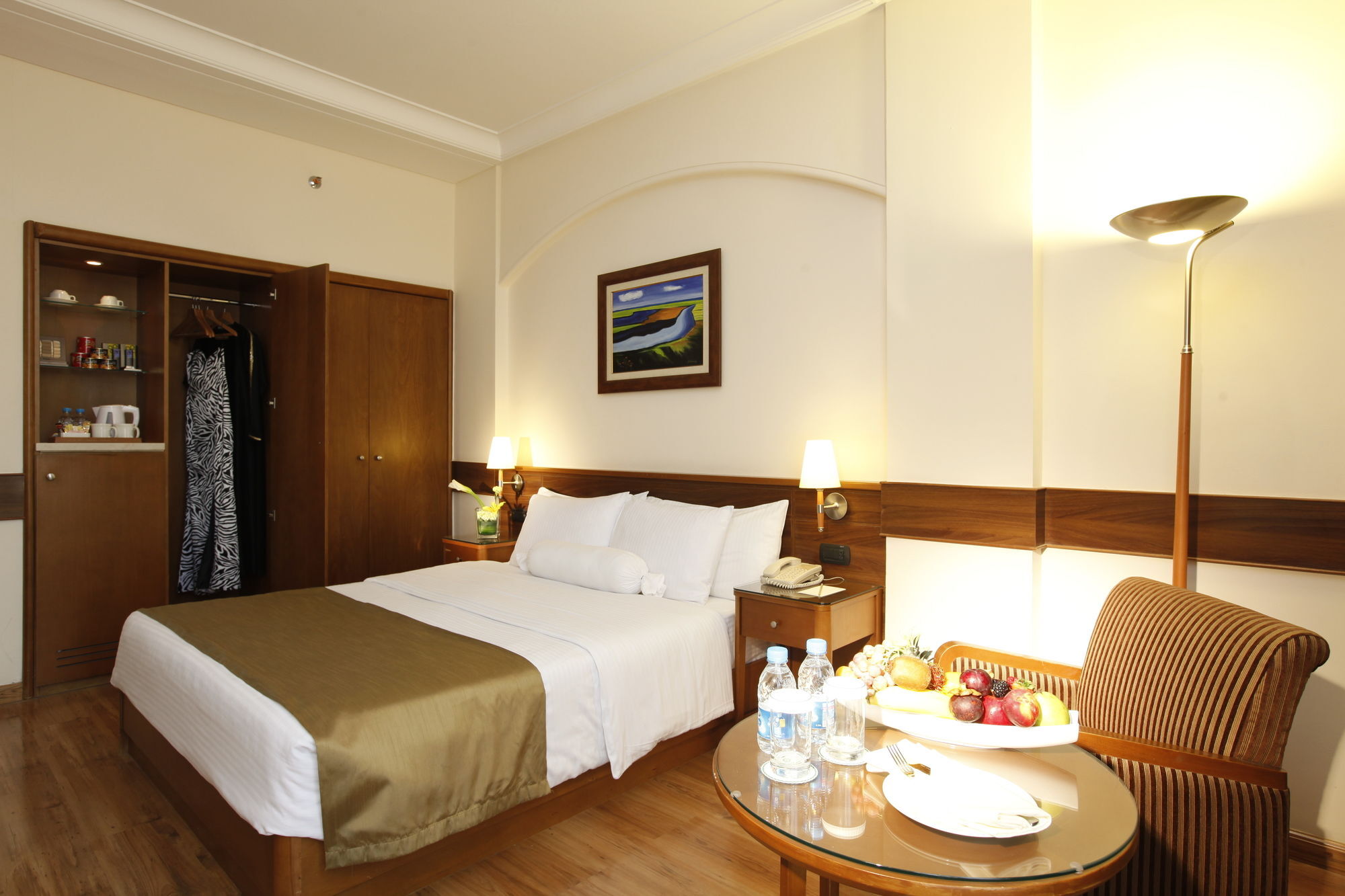 Carlton Al Moaibed Hotel Dammam Esterno foto A room at the hotel