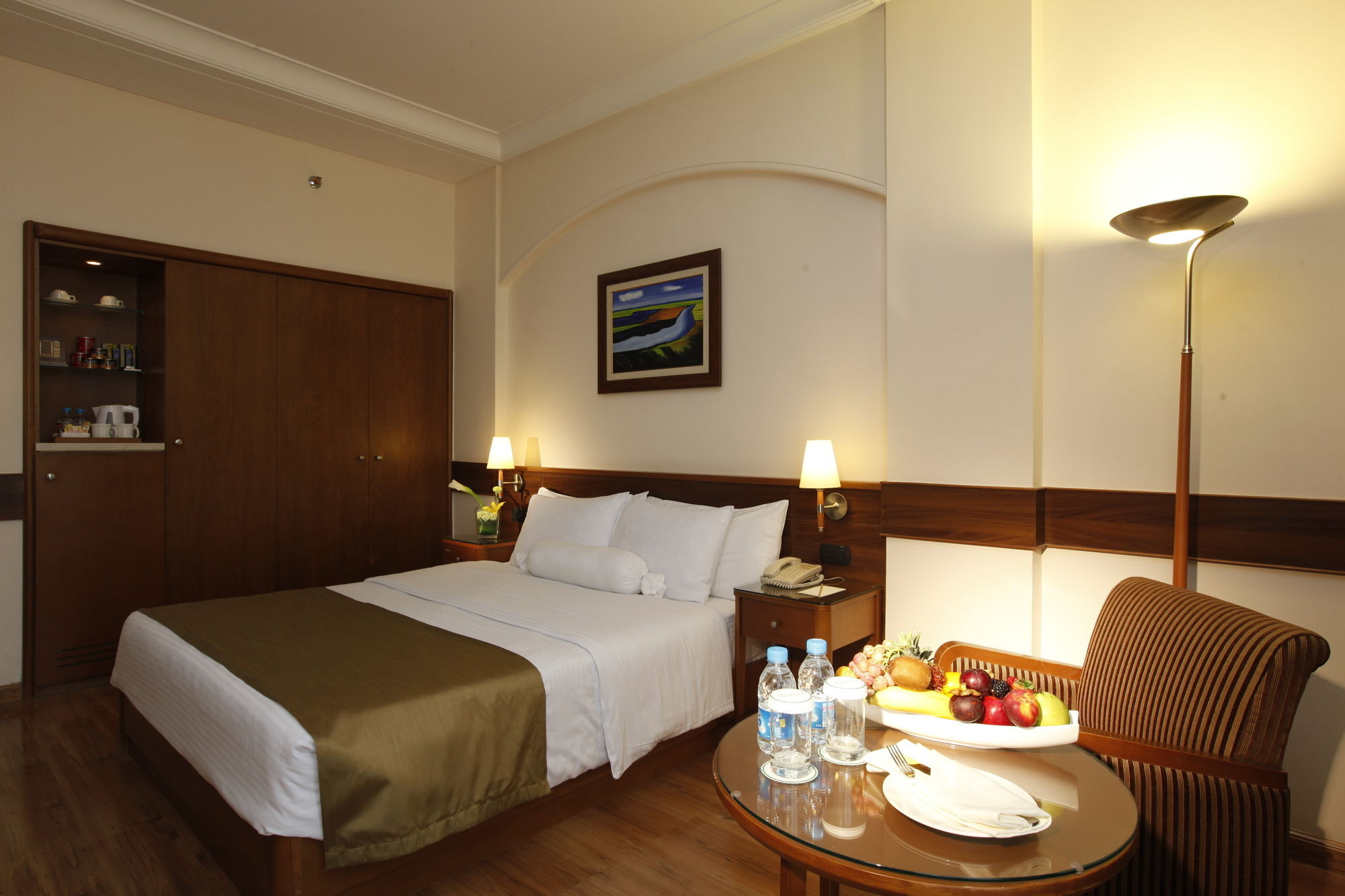 Carlton Al Moaibed Hotel Dammam Esterno foto A room at the hotel